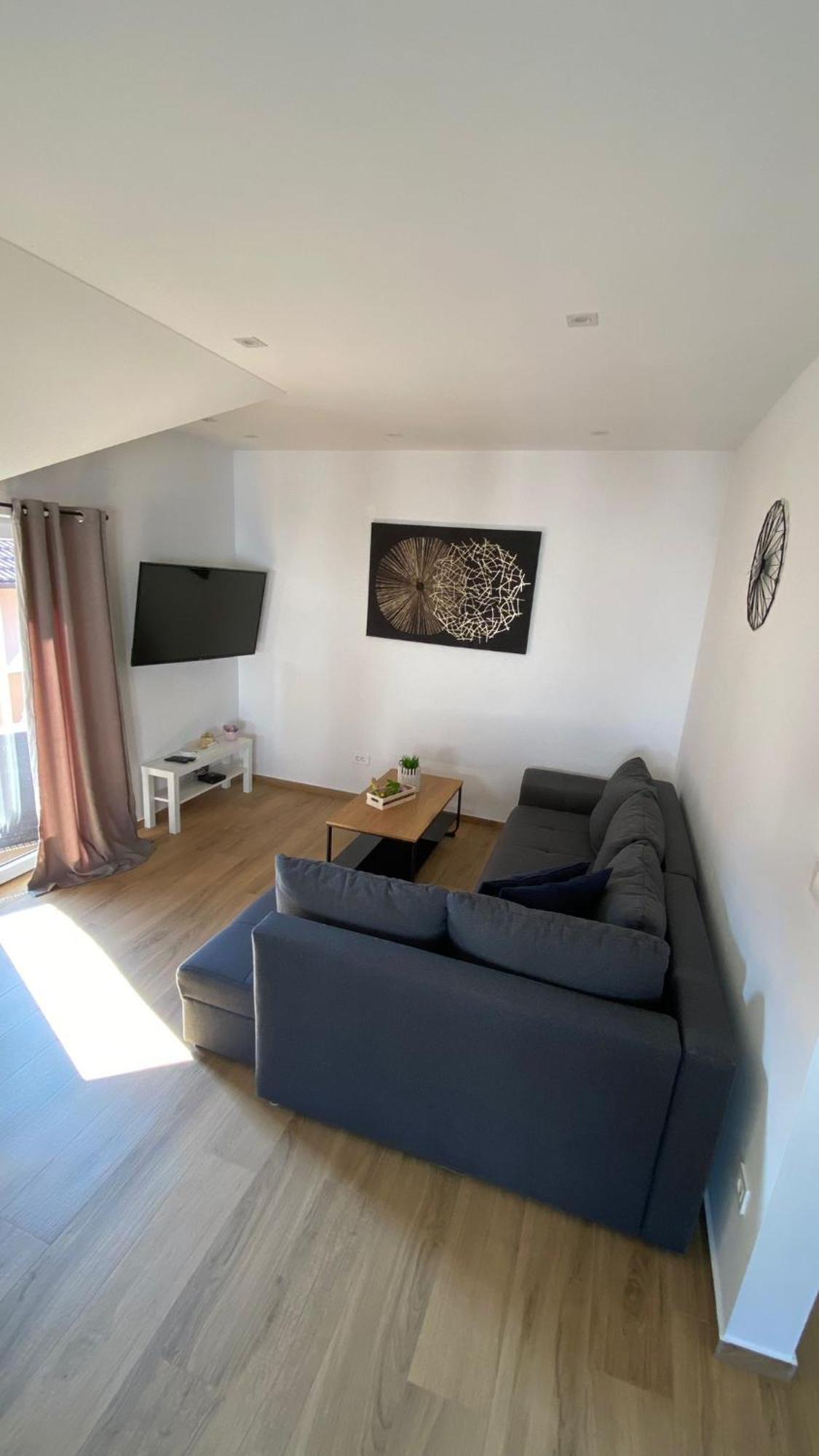 Marina Apartment Сесвете Екстериор снимка
